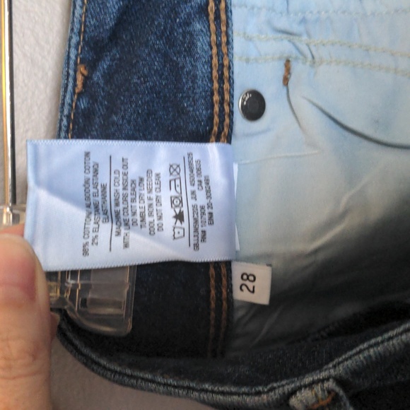 Hudson Mid-Rise Collin Jeans - Picture 11 of 14